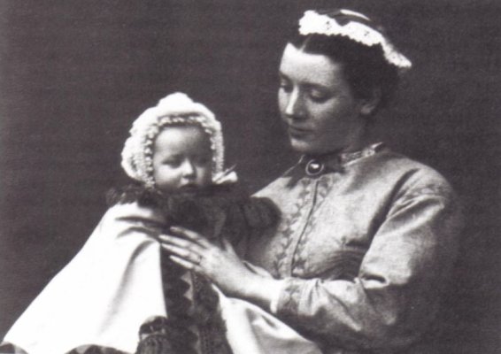 victoria with nanny Mrs. Quinlan.jpg