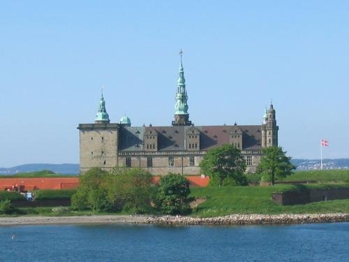 Helsingor_Castle.jpg