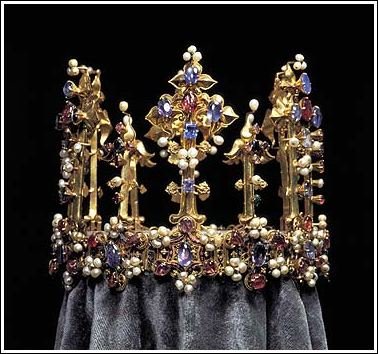 Bohemian or Palatine Crown from England 1370-80.jpg