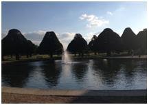 Hampton Court Fountain.jpg