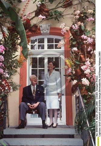 Lennart & Sonja 2001.jpg