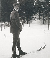 ski1906.jpg