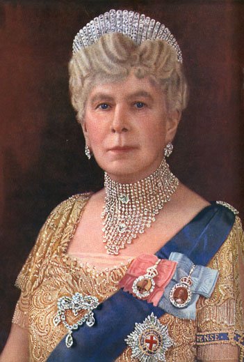 Queen Mary Bejewlelled1.jpg