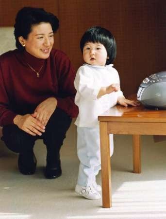 JP_naruhito_family_104a.jpg