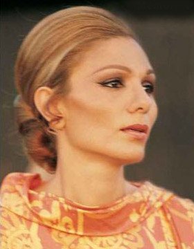 farah_pahlavi.jpg