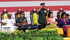 Sultan Perak in Merdeka parade.jpg