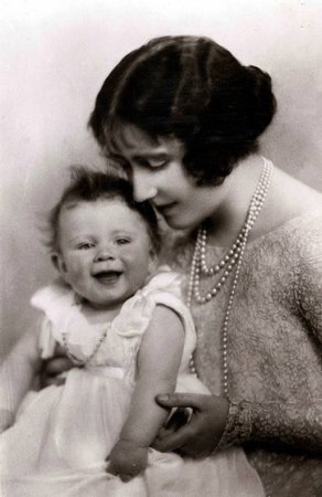 1926, mor & dotter.jpg