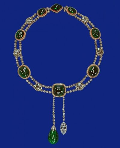 The Delhi Durbar necklace.jpg