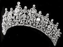 queen_sophies_diamond_tiara_(greek)01.jpg