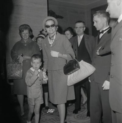 1963-05-13 NY Hotel.jpg