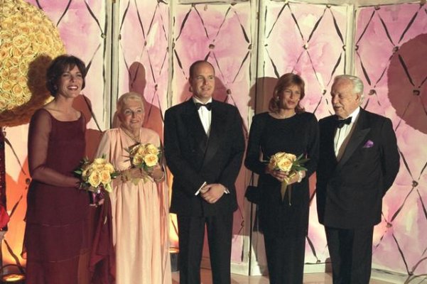 1998-03-28 Rose Ball.jpg