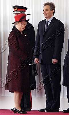 BRITAIN-ITALY-QUEEN-BLAIR-0.jpg