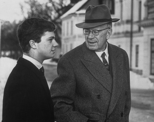 med Gustaf VI Adolf jan 1966.jpg