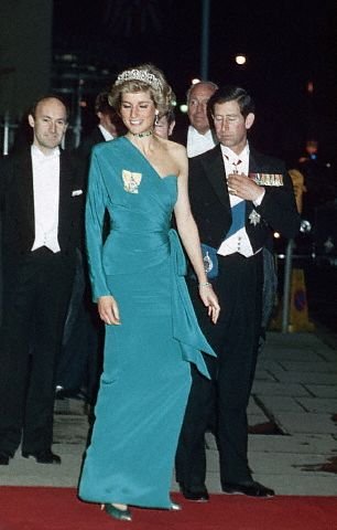 Princess Diana's Style and Fashions - the designers she wore - The ...